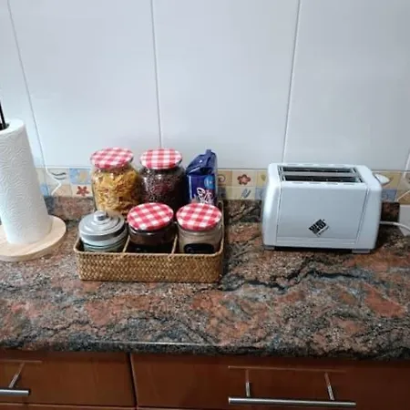 Familiar Close To Cabarceno Apartman