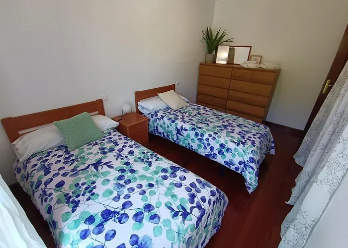 Familiar Close To Cabarceno * La Cueva (Cantabria)